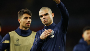 Pepe terá homenagem: Dragão vai levantar-se ao minuto 3 no jogo com o Gil Vicente