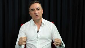 Carlos Carvalhal admite treinar equipa no Brasil: «Podem estar reunidas as condições...»