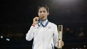 Piers Morgan volta à carga após polémica no boxe feminino em Paris: «É vergonhoso e ridículo»