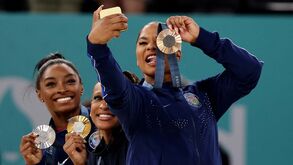 Norte-americana Jordan Chiles tem de entregar medalha de bronze à romena Ana Barbosu