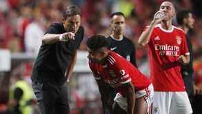 Choque frontal com Neres: Schmidt e brasileiro cada vez mais afastados