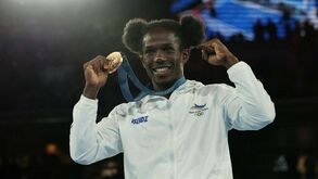 David Pina recebido em festa na chegada a Lisboa: «Estou muito orgulhoso»