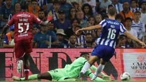 Os casos da jornada vistos por Iturralde González: os penáltis no FC Porto-Gil Vicente e o de Twitter no Famalicão-Benfica