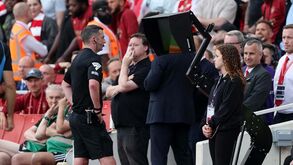 Premier League cria conta nas redes sociais para explicar decisões dos árbitros e do VAR