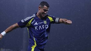 A crónica do Al Taawoun-Al Nassr, 0-2: Ronaldo já escreve 23.º livro de faturas