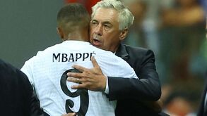 Ancelotti e Mbappé na mesma onda: «Se puder marcar 50...»
