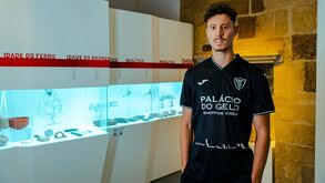 Nikos Michelis reforça defesa do Ac. Viseu