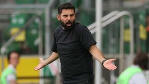 Legia Varsóvia de Gonçalo Feio garante play-off da Liga Conferência