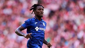 Jovem médio que brilhou no arranque da Liga espanhola foi observado pelo Sporting