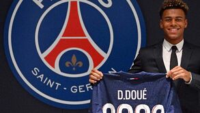 Desiré Doué reforça o PSG