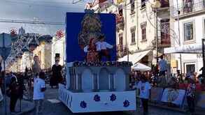 Iuri Leitão vestido a rigor nas festas de Viana do Castelo