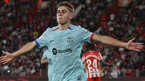 Fermín López apanhado a ver o Barcelona... num site pirata