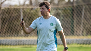 Treinador da Chapecoense despedido 12 dias depois de ter sido contratado