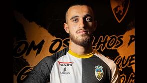 Miguel Menino (ex-Sporting) reforça o Farense