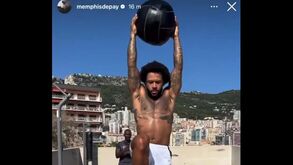 Ninguém lhe pega: Memphis Depay continua em busca de clube