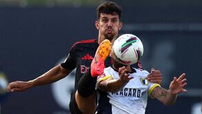 Notícia Record: Benfica recusou proposta por Tomás Araújo e central fica na Luz