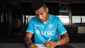 Benfica confirma venda de Neres ao Nápoles: os valores do negócio