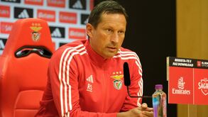 Roger Schmidt sai em defesa de João Mário após assobios: «É um jogador fantástico»