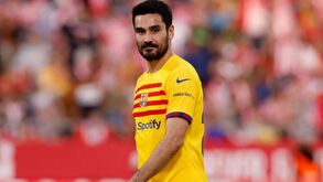 Flick e a saída de Gündogan do Barcelona: «Pensei que ia ajudar-nos mas esta semana mudou de ideias»