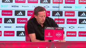 Depois de Aursnes, também Tiago Gouveia se lesionou no Benfica-Estrela