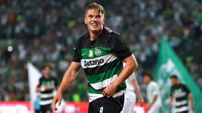 Sporting ruge no circo de feras