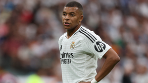 Mbappé ofuscado pela estreia de sonho de Endrick