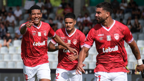 Santa Clara não perde fora de casa há 15 meses