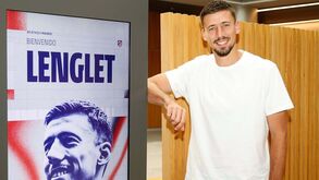 Lenglet no Atlético de Madrid por empréstimo do Barcelona