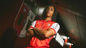 Rúben Furtado renova até 2027 com o Sp. Braga