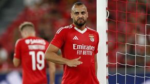 Corinthians aproxima-se das exigências do Benfica por Arthur Cabral
