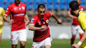 Ricardinho vira suplente de luxo