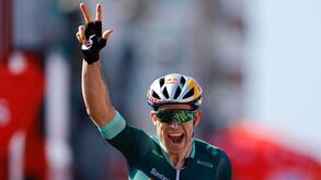 Wout van Aert vence 10.ª etapa da Vuelta