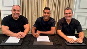 Quando Tite comparou Alex Sandro com Júnior: «Nunca vai ser como ele»