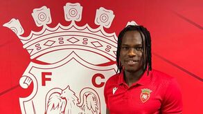 Fatai regressa a Portugal pela porta do Penafiel