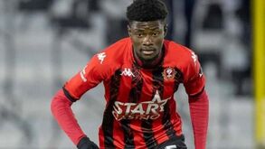 Portimonense rescinde com Steve Mvoué