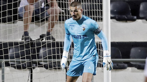 Ricardo Velho bem encaminhado: guarda-redes pediu ao Farense para sair