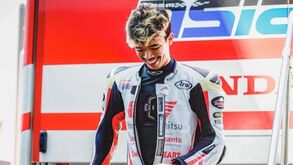 Somkiat Chantra sobe ao MotoGP para substituir Takagi Nakagami na LCR Honda em 2025
