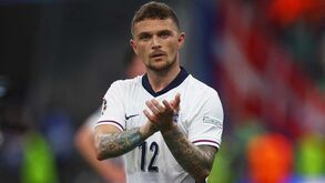Kieran Trippier diz adeus à seleção inglesa