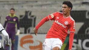 Paulo Victor vai reforçar lado esquerdo da defesa do Farense