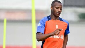 Tiago Djaló vai a Roma, não assina, sai chateado do hotel e regressa à Juventus