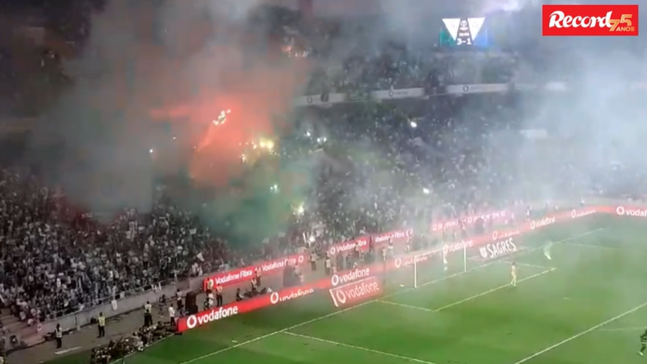 Gerou-se nuvem de fumo no Municipal de Aveiro