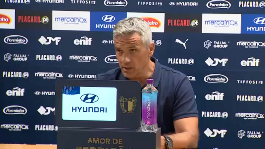 Treinador do Famalicão agradeceu ainda o apoio dos adeptos no estádio