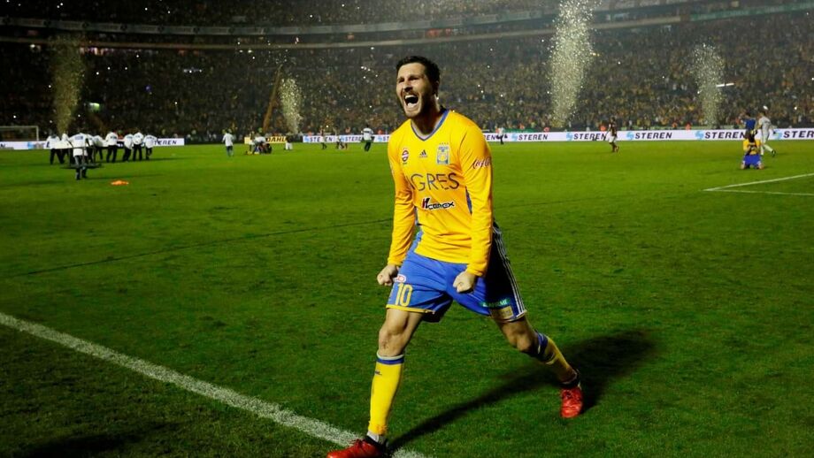 Parabéns André-Pierre Gignac: 20 anos a colocar defesas em sentido