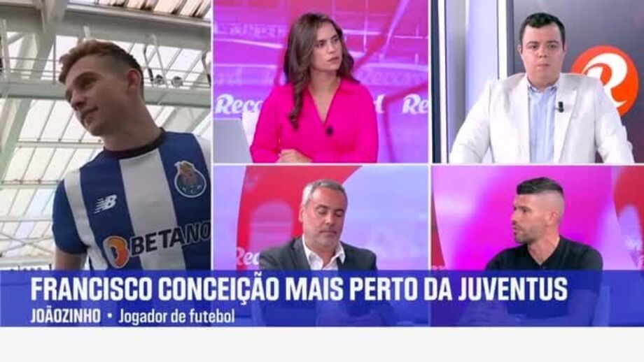 Futebolista abordou convivência do extremo no balneário do FC Porto