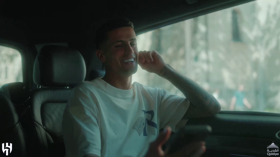 Lateral recebeu chamada do treinador antes de realizar os exames médicos pelo Al Hilal