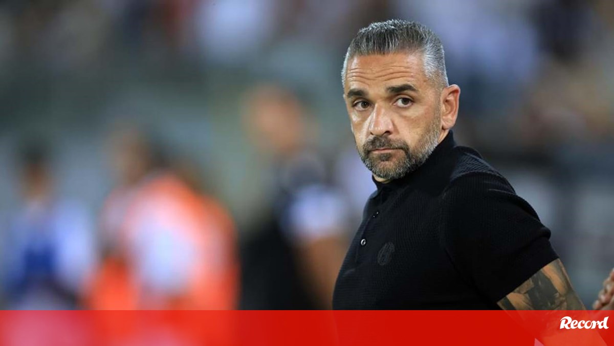 Rui Borges: «Por tudo o que fizemos na segunda parte merecemos vencer»