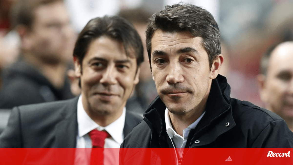 Já terminou a reunião entre Bruno Lage e Rui Costa: setubalense vai ser o sucessor de Schmidt no Benfica