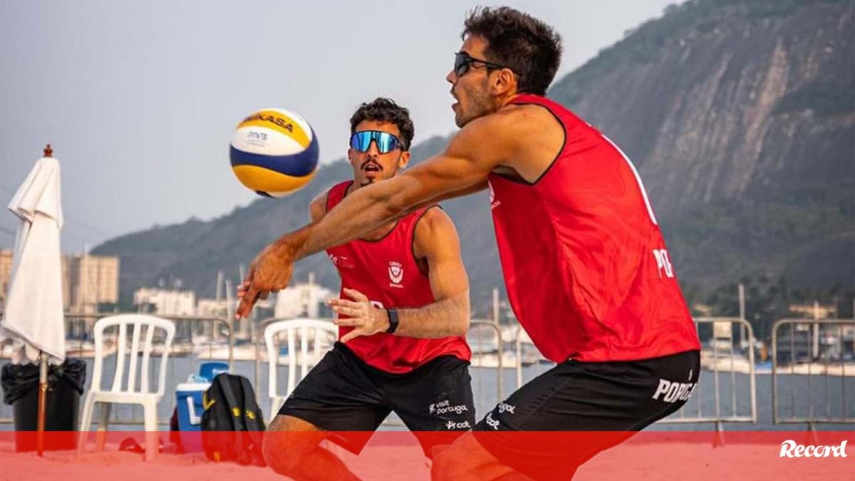 João Pedrosa e Hugo Campos caem nas 'meias' do Mundial Universitário de voleibol de praia