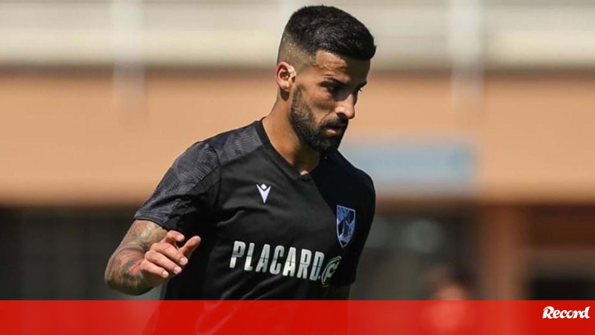 Tiago Silva antecipa dérbi do Minho: «Conseguimos nivelar as coisas com o Sp. Braga»