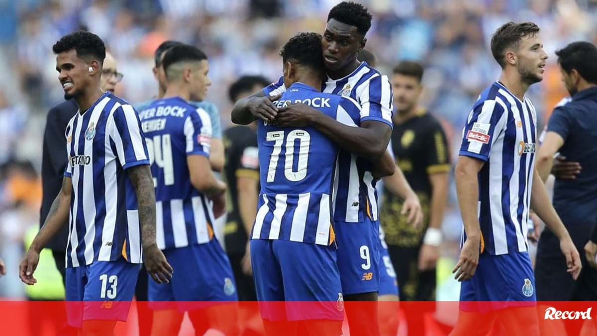 «Dragão foi construído para fazer sofrer os adversários e não os adeptos do FC Porto»